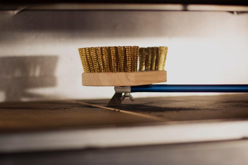 Giemme Spoleto – Brosse Professionnelle Pour Four Avec Tête Orientable Et Racloir